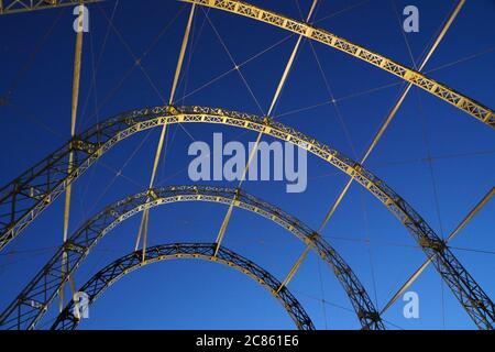 Vue au crépuscule du hangar à ballons de Farnborough Banque D'Images