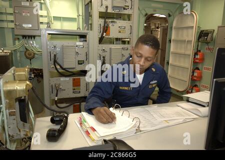 Ingleside, Texas USA, 12 janvier 2006 : la station de contrôle centrale de l'USS San Antonio (LPD-17) où tous les systèmes du navire de 664 pieds sont surveillés. ©Bob Daemmrich Banque D'Images