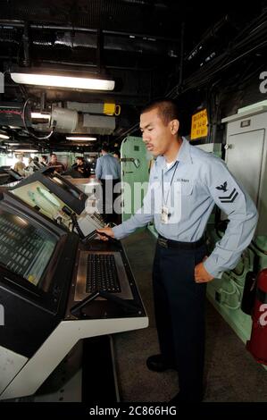 Ingleside, Texas 12 janvier 2006 : la zone du pont de l'USS San Antonio (LPD-17) de classe San Antonio dispose de systèmes avancés pour les batailles du 21e siècle. ©Bob Daemmrich Banque D'Images