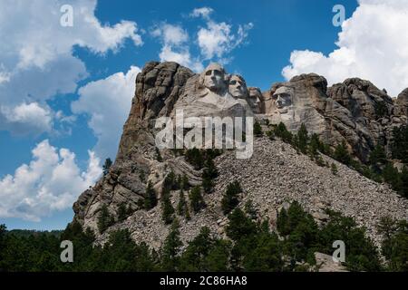 Black Hills, Dakota du Sud - 9 août 2014 : vue du monument national du Mont Rushmore, avec les chefs des quatre présidents américains, dans l'État Banque D'Images