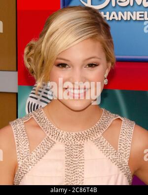 1 octobre 2012, Burbank, Californie, Etats-Unis: Olivia Holt participe à ''Girl vs. Monster'' une chaîne Disney originale film TV Cast screening. (Image crédit : © Billy Bennight/ZUMA Wire) Banque D'Images