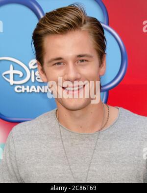 1 octobre 2012, Burbank, Californie, Etats-Unis: Luke Benward assiste ''Girl vs. Monster'' une chaîne Disney originale film TV Cast screening. (Image crédit : © Billy Bennight/ZUMA Wire) Banque D'Images