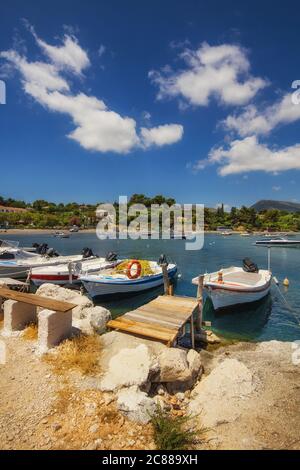 Bateaux à Laganas port sur l'île de Zakynthos, Grèce Banque D'Images