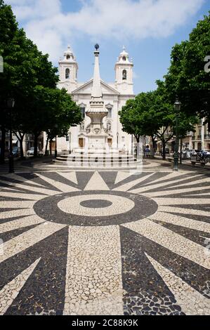 Calcada portugais de style traditionnel à Lisbonne, Portugal Banque D'Images