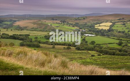 Éoliennes sur la montagne de Betws Banque D'Images