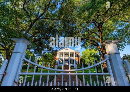 Natchez, Mississippi, États-Unis - 19 juin 2020 : la résidence Rosalie construite en 1823 est maintenant un musée. Banque D'Images