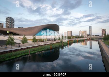 Le centre aquatique du parc olympique Queen Elizabeth à Stratford, Londres, Royaume-Uni Banque D'Images