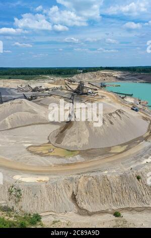 Davisburg (Michigan) - Holly Sand and Gravel, une exploitation minière agrégée appartenant à la société Edward C Levy. Les produits de la société sont utilisés dans la route Banque D'Images