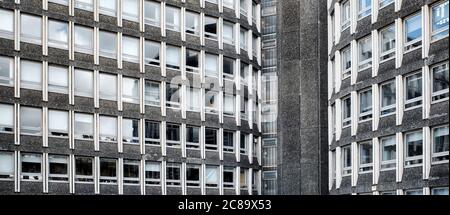 Argyle House, Édimbourg - un bâtiment de l'architecture brutaliste des années 60, une fois la maison à divers ministères du gouvernement et maintenant l'espace de bureau commercial. Banque D'Images