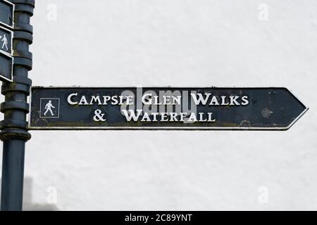 CAMPSIE Glen Walks and Waterfall sign, Clachan de CAMPSIE, East Dunbartonshire, Écosse, Royaume-Uni Banque D'Images