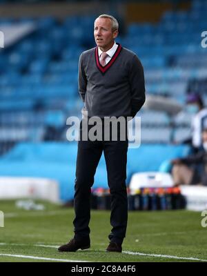 Le directeur de Charlton Athletic Lee Bowyer sur le terrain de contact lors du match du championnat Sky Bet à Elland Road, Leeds. Banque D'Images