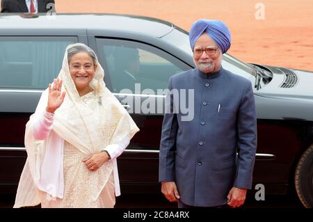 Dossier photographie du Premier ministre du Bangladesh, Sheikh Hasina, avec le Premier ministre indien, Manmohan Singh, à New Delhi, Inde - 2010. Ils ont discuté de tout Banque D'Images