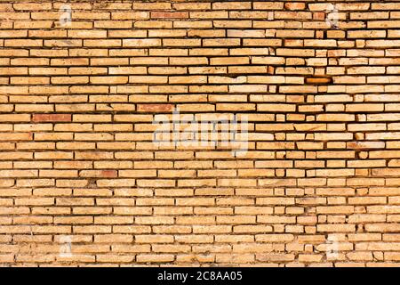 Mur de briques d'argile d'une vieille maison. Image pour les arrière-plans ou les conceptions Banque D'Images