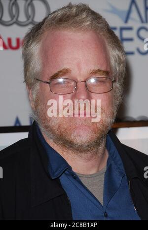 Philip Seymour-Hoffman au FEST 2007 de l'AFI, accueille UN hommage à Laura Linney et la projection de 'The Savages' qui s'est tenue au village de toit de l'AFI Fest des cinémas Arclight à Hollywood, CA. L'événement a eu lieu le vendredi 9 novembre 2007. Photo par: SBM / PictureLux - référence du fichier # 34006-10208SBMPLX Banque D'Images