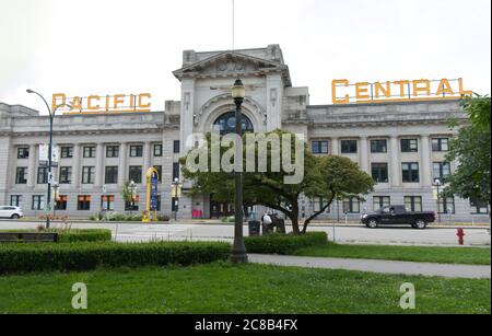 Vancouver, Canada - le 4 juillet 2020 : vue sur la gare centrale du Pacifique au centre-ville de Vancouver Banque D'Images