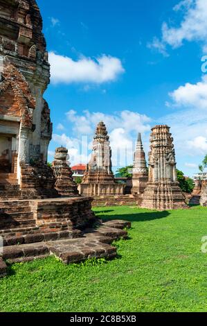 Wat Phra Sri Rattana Mahathe lop Buri Thailand aucune preuve pour commencer la construction. Mais le bâtiment a été restauré plusieurs fois pendant le règne de Kin Banque D'Images