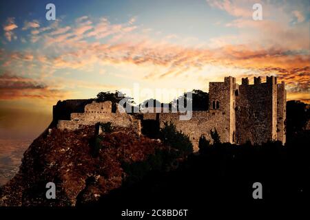 Château médiéval normand de Vénus à Erice, province de Trapani en Sicile, Italie. Banque D'Images