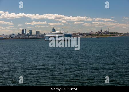 Golfe de Finlande, 20 juillet 2020. Ferry de Tallink ligne Silja à Foinsky Bay, mer Baltique. Photo de haute qualité Banque D'Images