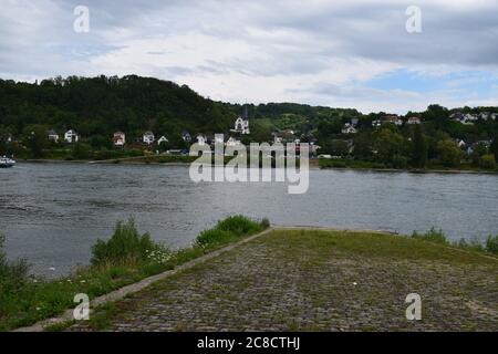 Rhin près de Sinzig, entre Koblenz et Bonn Banque D'Images