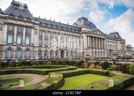 Extérieur du Palais Royal à Bruxelles par une belle journée d'hiver Banque D'Images