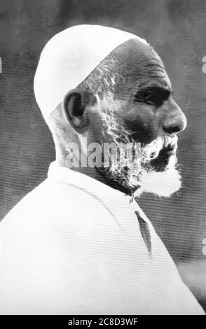 Image d'omar mokhtar et d'Anthony Quinn dans le film Lion of the Desert Banque D'Images