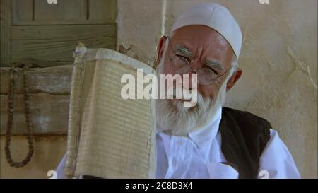 Image d'omar mokhtar et d'Anthony Quinn dans le film Lion of the Desert Banque D'Images