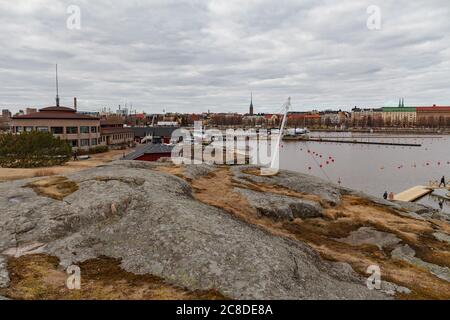 Helsinki Embankment à Merisatama distrait. Îles de la ville. Banque D'Images