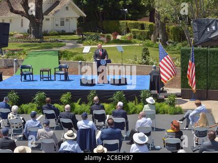 Yorba Linda, États-Unis. 23 juillet 2020. Le secrétaire d'État américain Mike Pompeo prononce un discours politique majeur sur les relations sino-américaines à la bibliothèque présidentielle Richard Nixon à Yorba Linda, en Californie, le jeudi 23 juillet 2020. Pompeo a déclaré que l'engagement des États-Unis avec la Chine était un échec lamentable, cinquante ans après le voyage historique de Nixon en Chine en 1972. À l'arrière se trouve la maison où Nixon est né et élevé. Photo de Jim Ruymen/UPI crédit: UPI/Alay Live News Banque D'Images