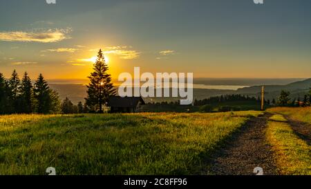 Sonnenuntergang über dem Bodensee, coucher de soleil sur le lac de Constance, belle vue d'une maison de vacances, Urlaub im Ländle, Gute Nacht, Vorarlberg Banque D'Images