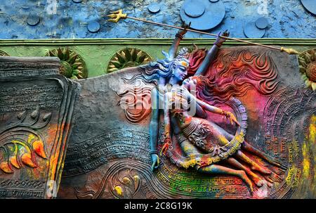 La communauté bengali grand festival Durga Puja, la décoration fantastique partout pendant le festival les gens apprécient ce temps de puja à Kolkata. Banque D'Images