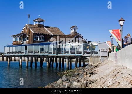 Pier Cafe à Seaport Village, San Diego, Californie, États-Unis Banque D'Images