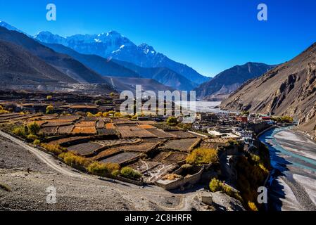 View of Kagbeni from the road betwwen Tangbe and Kagbeni, Mustang, Nepal. Stock Photo