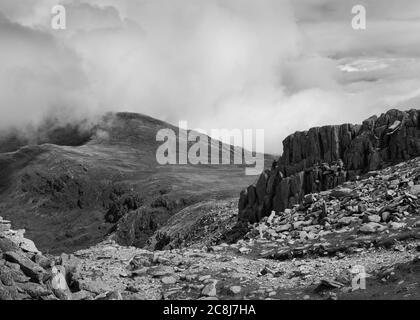 Vue depuis Glyder Fach, Snowdonia, pays de Galles, Royaume-Uni Banque D'Images