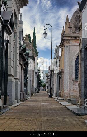 19 mai 2015 - Buenos Aires, Argentine : cimetière de la Recoleta (Cementerio de la Recoleta) mausolées historiques Banque D'Images