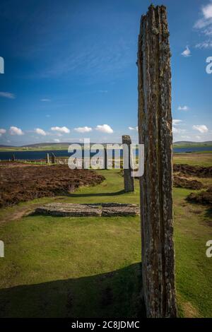 L'anneau de Brodgar, le henge néolithique et le cercle de pierre sur le continent Orkney, Écosse, Royaume-Uni Banque D'Images