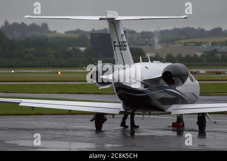 Glasgow, Écosse, Royaume-Uni. 23 juillet 2020. Photo : un Cessna 510 Citation Mustang privé biz jet (reg F-HIBF) vu à l'aéroport de Glasgow. Crédit : Colin Fisher/Alay Live News. Banque D'Images