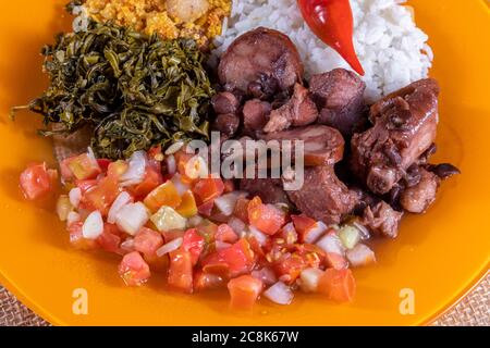 Feijoada, la tradition de la cuisine brésilienne. Banque D'Images