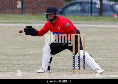 BILLERICAY, Royaume-Uni, JUILLET 25: Merv Westfield of Hornchurch CC pendant Shepherd Neame Essex Cricket League Gooch Division entre Hornchurch CC et Burkhurst Hill CC au Harrow Lodge Park Cricket Club, Hornchurch le 25 juillet 2020 crédit: Action Foto Sport/Alay Live News Banque D'Images