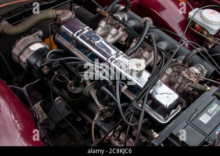 Moteur six cylindres Triumph TR6 Banque D'Images