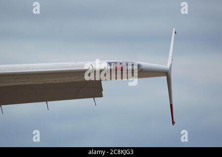 Glasgow, Écosse, Royaume-Uni. 21 juillet 2020. Photo : les Airbus A319/A320/A321 de British Airways (BA) sont installés sur la deuxième piste de l'aéroport de Glasgow en attendant leur sort de vente ou de mise en stock. Depuis mars, ces avions sont inactifs sur le tarmac des aéroports, doe à la crise mondiale du coronavirus (COVID19). Crédit : Colin Fisher/Alay Live News. Banque D'Images