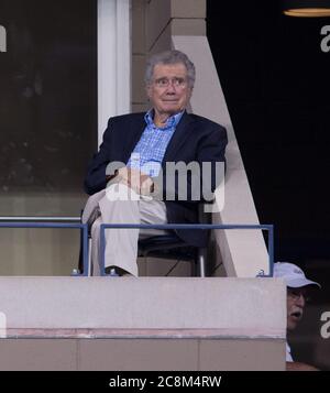 FLUSHING NY- 04 SEPTEMBRE : Regis Philbin, jour 11 de l'US Open 2014 à l'USTA Billie Jean King National Tennis Center, le 4 septembre 2014 dans le quartier de rinçage de la Queens Borough de New York City People : Regis Philbin Banque D'Images