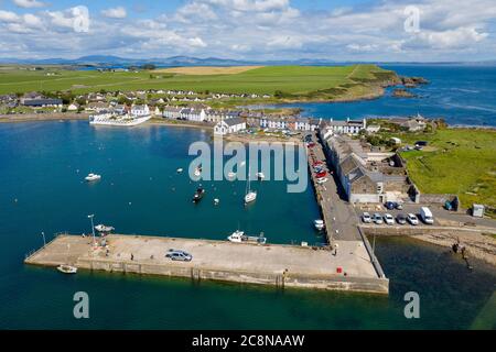 Vue aérienne de l'île de Whithorn et du port, Dumfries & Galloway, Écosse. Banque D'Images