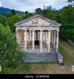 Église néoclassique de San Jorge à Las Fraguas, Arenas de Iguña. Vallée de Besaya, Cantabrie, Espagne, Europe Banque D'Images