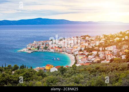 Village d'Igrane sur la Riviera de Makarska vue coucher de soleil, région de Dalmatie en Croatie Banque D'Images