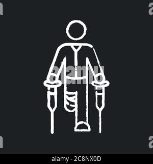 Icône blanche de craie d'amputée sur fond noir. Homme handicapé avec béquilles. Patient avec jambe bandée. Récupération après une blessure. Difficulté de mobilité. Est Illustration de Vecteur