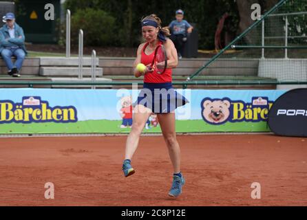 Versmold, Allemagne. 26 juillet 2020. Tennis: DTB German Pro Series, singles, femmes, finale, finale match, Zaja (TEC Waldau Stuttgart) - Korpatsch (The Club on the Alster). Tamara Korpatsch joue un revers. Credit: Friso Gentsch/dpa/Alay Live News Banque D'Images