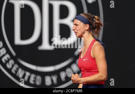 Versmold, Allemagne. 26 juillet 2020. Tennis: DTB German Pro Series, singles, femmes, finale, finale match, Zaja (TEC Waldau Stuttgart) - Korpatsch (The Club on the Alster). Tamara Korpatsch clenches son poing. Credit: Friso Gentsch/dpa/Alay Live News Banque D'Images