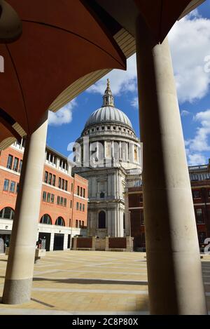 Cathédrale St Paul et Paternoster Square, Londres, Royaume-Uni Banque D'Images