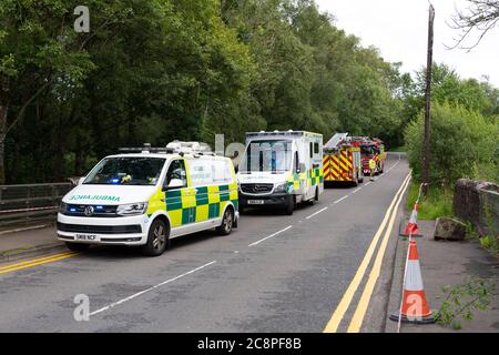 Killéarn, Stirlingshire, Écosse, Royaume-Uni. 26 juillet 2020. Les services d'urgence ont été appelés à Finnich Glen (Diable's Pulpit) tard cet après-midi pour extraire un couple qui était emprisonné. Photo : la route A809 Stockiemuir a été fermée pendant un certain temps pendant le sauvetage crédit : Kay Roxby/Alay Live News Banque D'Images