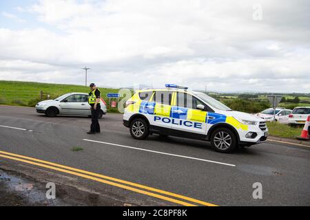 Killéarn, Stirlingshire, Écosse, Royaume-Uni. 26 juillet 2020. Les services d'urgence ont été appelés à Finnich Glen (Diable's Pulpit) tard cet après-midi pour extraire un couple qui était emprisonné. Photo : la route A809 Stockiemuir a été fermée pendant un certain temps pendant le sauvetage crédit : Kay Roxby/Alay Live News Banque D'Images